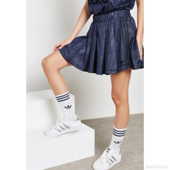 adidas skirt - Picture 7 of 7
